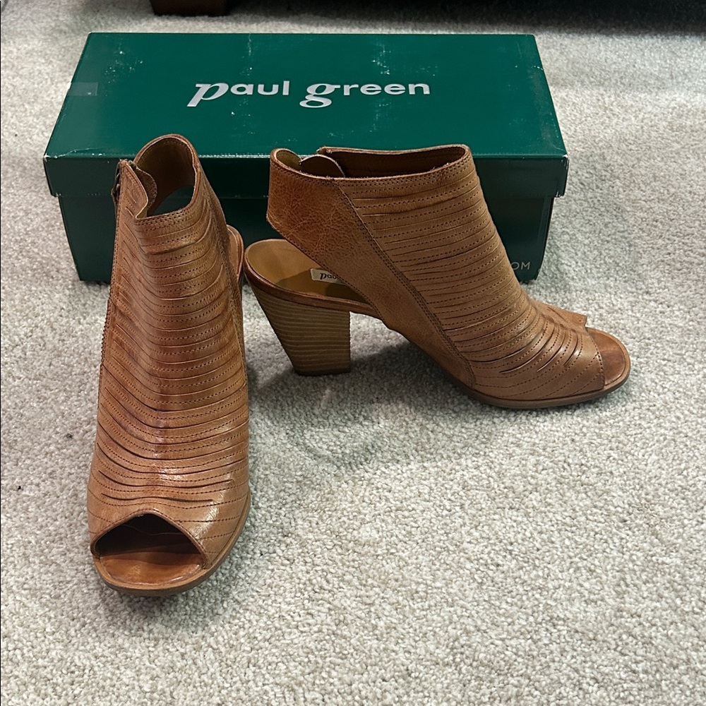 Paul Green Brown Peep-Toe Heels Size 9.5